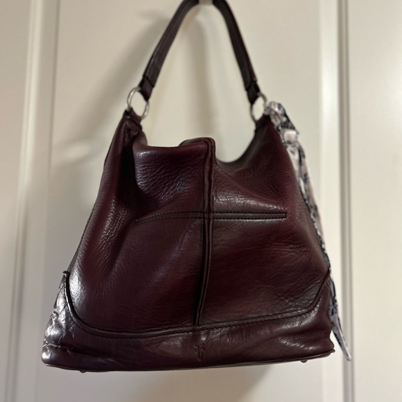 Vintage Y2K Cara hobo Dark Tigers Blood Red Leather Crescent Shape Shoulder Bag - Picture 7 of 15